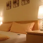 Otel Ewerts 3*