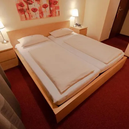 Otel Ewerts Insul