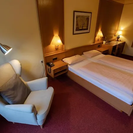 Otel Ewerts