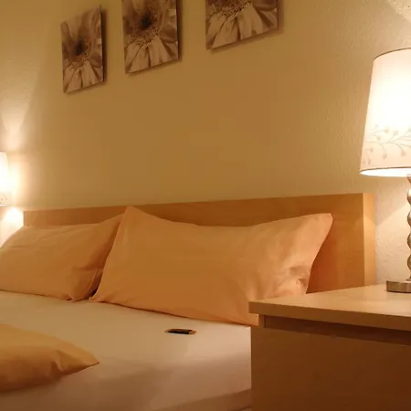 Otel Ewerts 3*