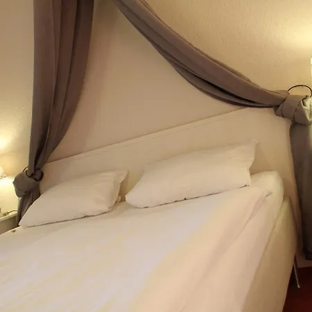Ewerts Otel 3*