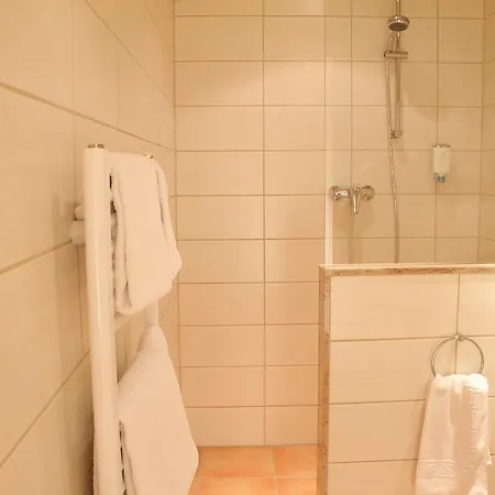 Otel Ewerts