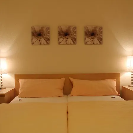 Otel Ewerts 3*
