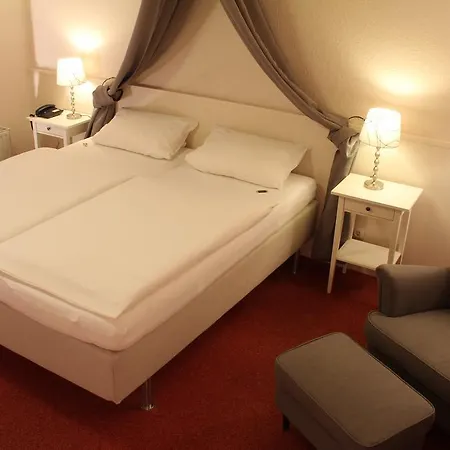 Otel Ewerts Insul